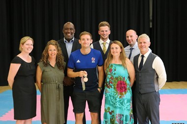 Charlton School Alumni David Goodfield – Steps up for England Men’s Field Hockey team for Commonwealth Games!